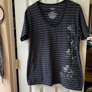 Women’s Disney Mickey sketch series shirt